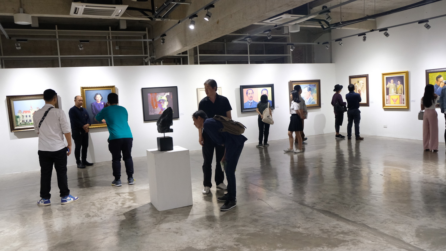The 12th Art Exhibition of the International Visual Artist Association of Thailand | การแสดงนิทรรศการของสมาคมศิลปินทัศนศิลป์นานาชาติแห่งประเทศไทย ครั้งที่ 12