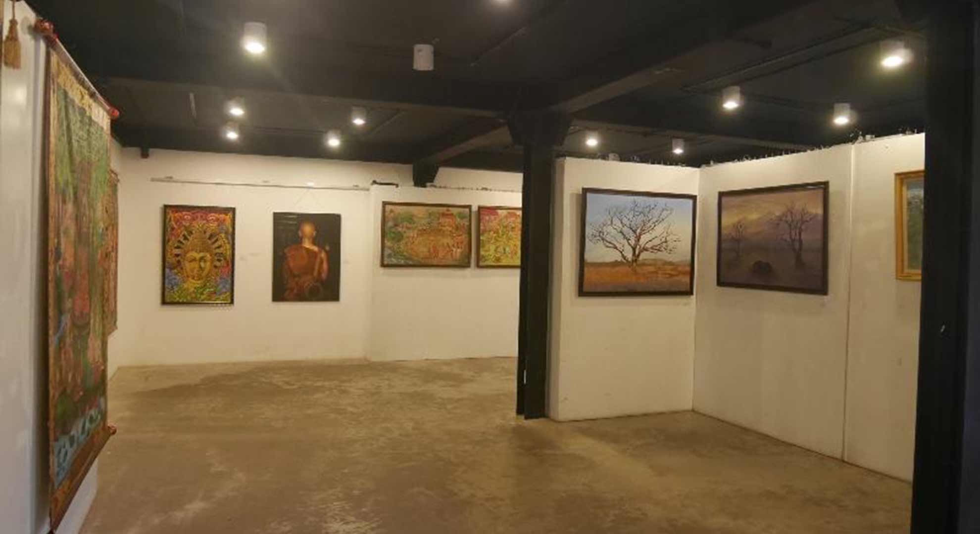 TonTann ArtSpace and Gallery หอศิลป์ต้นตาล