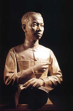 Work : Luang Vijitvatakarn